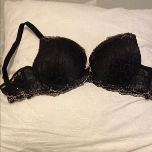 NWOT Elegant Black Lace Bra
